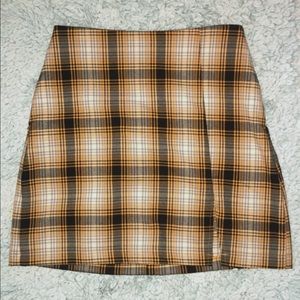 URBAN OUTFITTERS PLAID MINI SKIRT